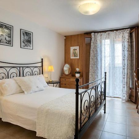 דירות טוסה דה מאר Apartamento 150 M Playa Tossa מראה חיצוני תמונה