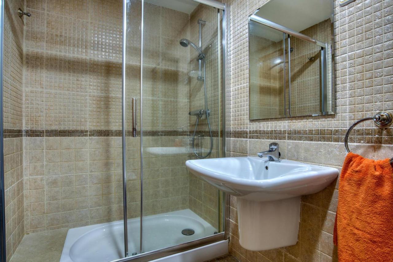 דירות טוסה דה מאר Apartamento 150 M Playa Tossa מראה חיצוני תמונה